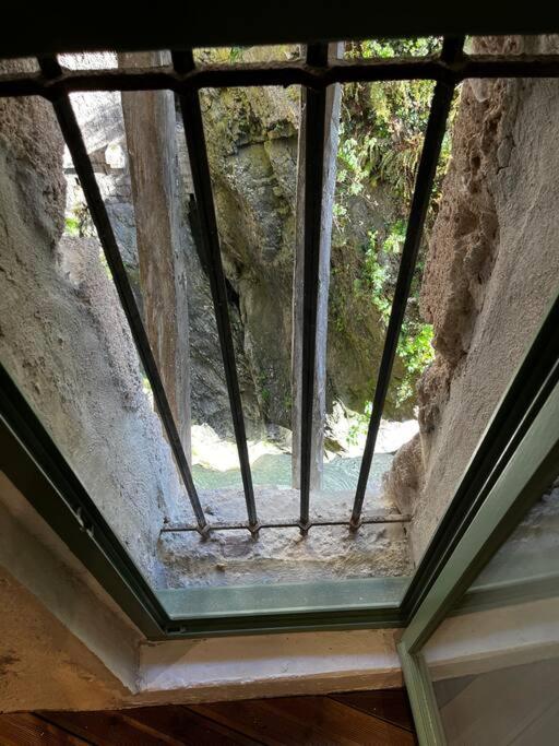 Maison Suspendue Avec Jacuzzi Privatif Pont-en-Royans Εξωτερικό φωτογραφία